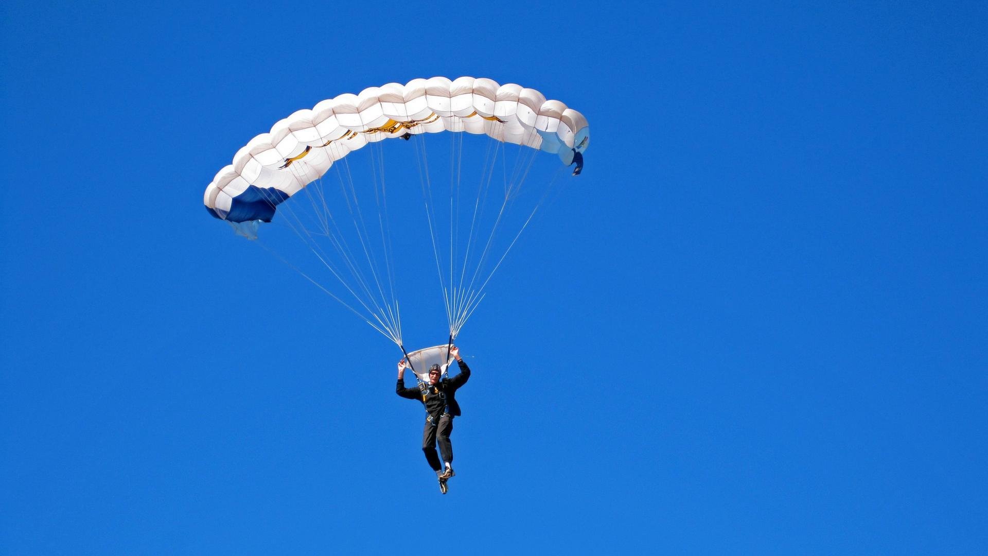 “帕布罗·马特拉的精准防守,为阿根廷美洲狮队的未来保驾护航”