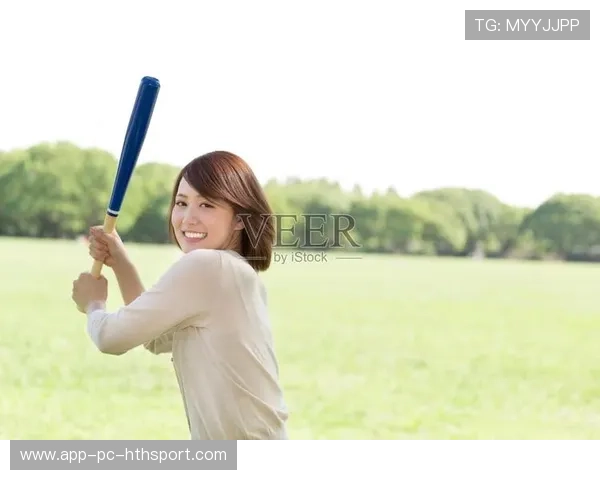 【女子棒球】女选手们在赛场上的突破，女棒球员