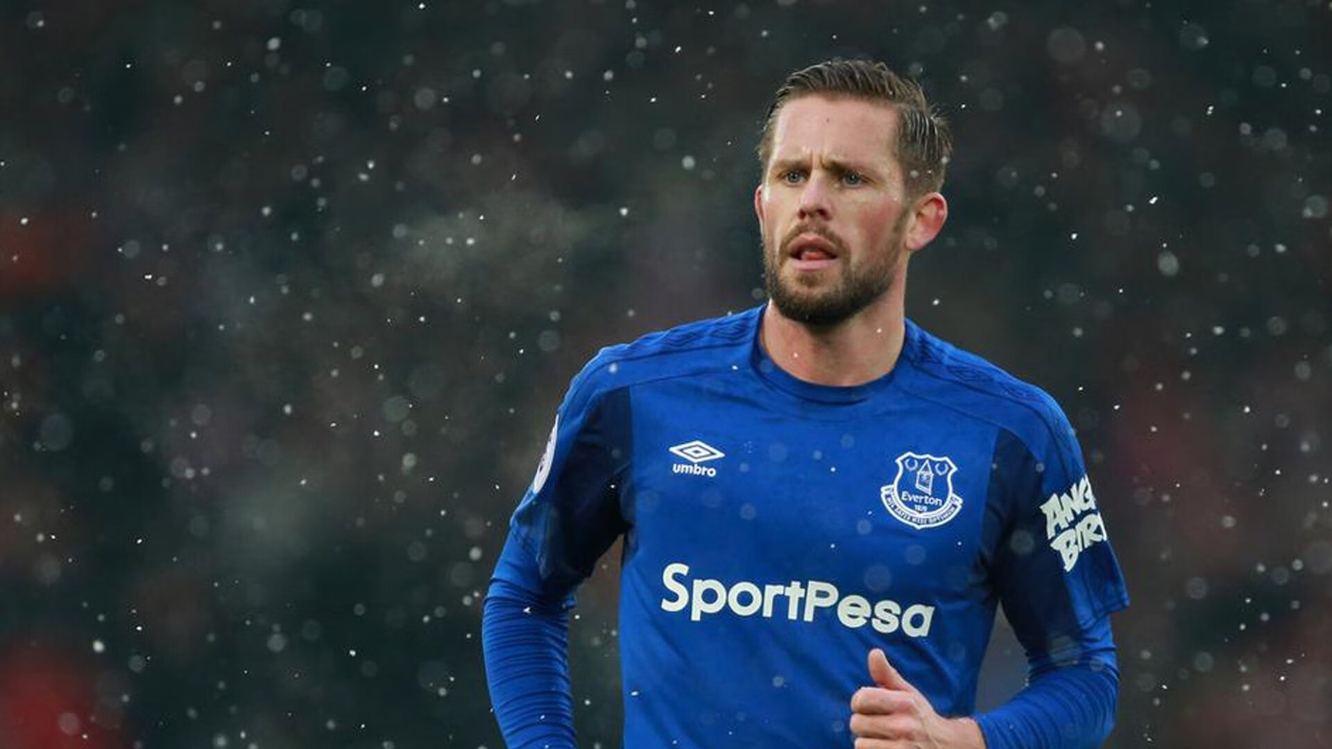 “华金·托比利亚的反击能力与迅速转换,成为美洲狮队防守中的重要一环”